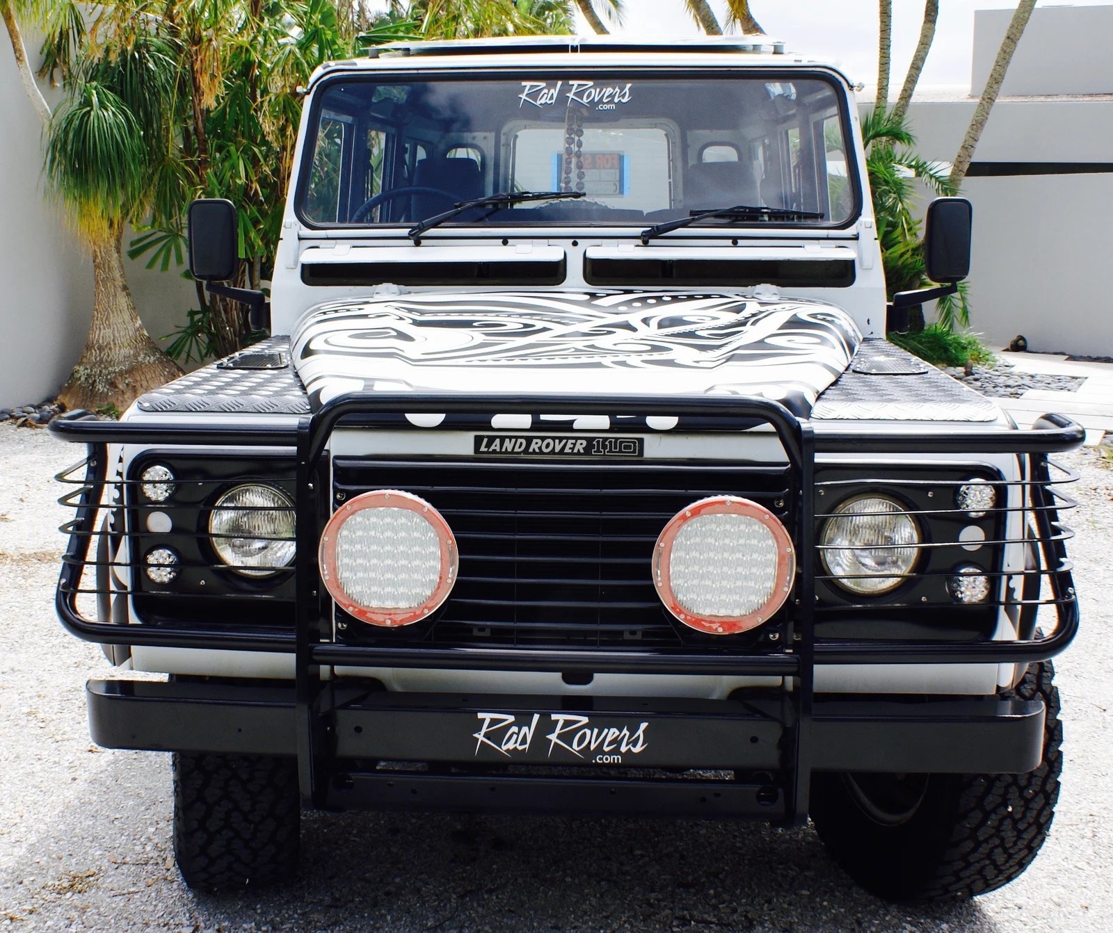 1990 Defender 110 Country — exterior front