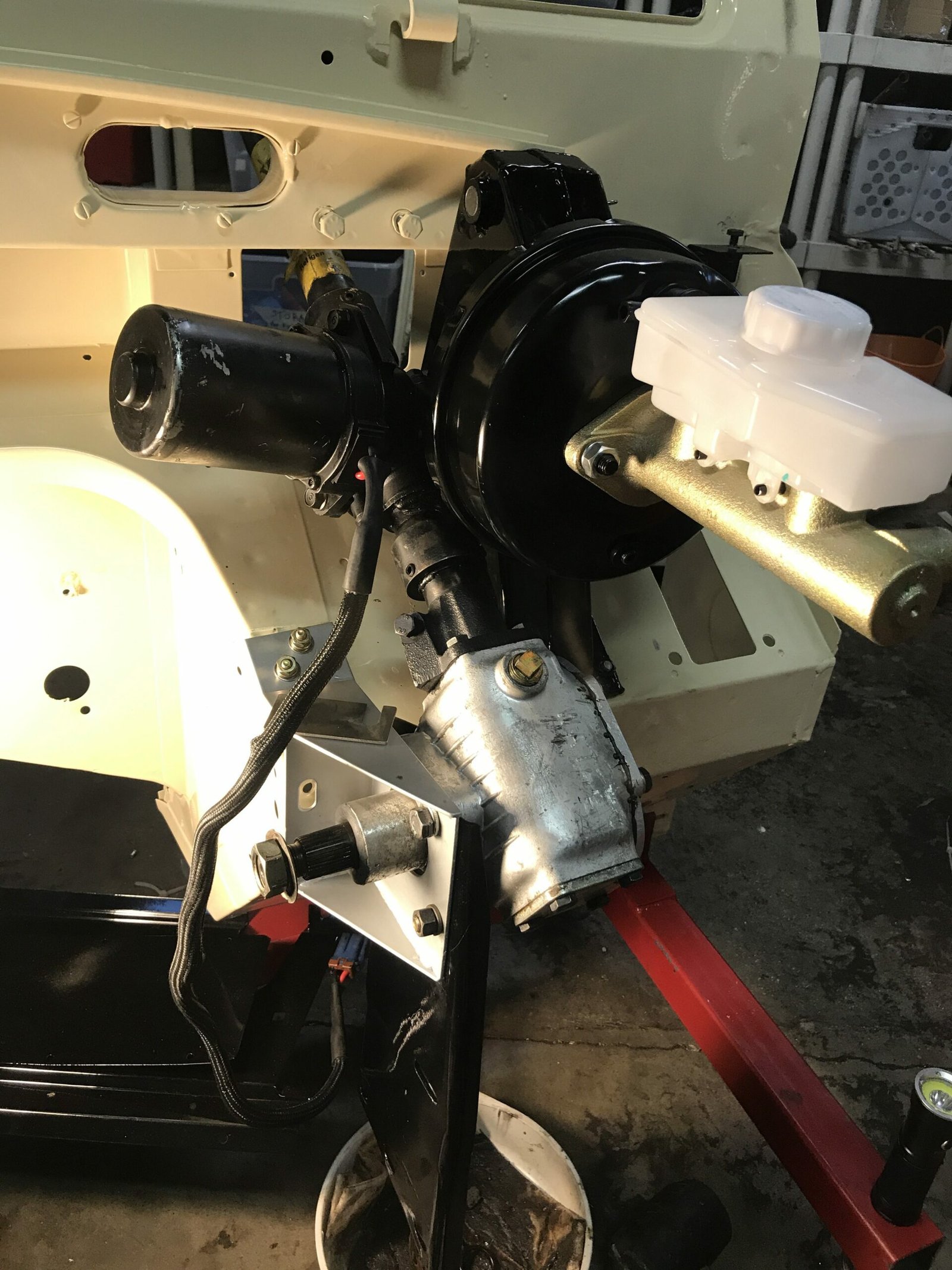 Santana 88 Series 3 restoration β engine bay